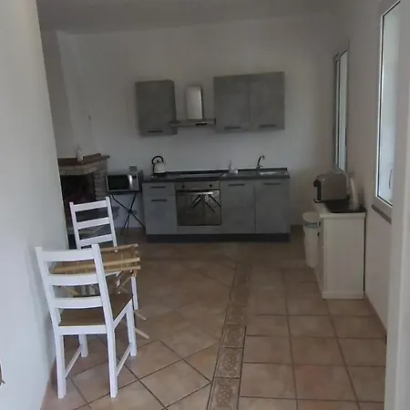 Alice Oda ve Kahvaltı 3*